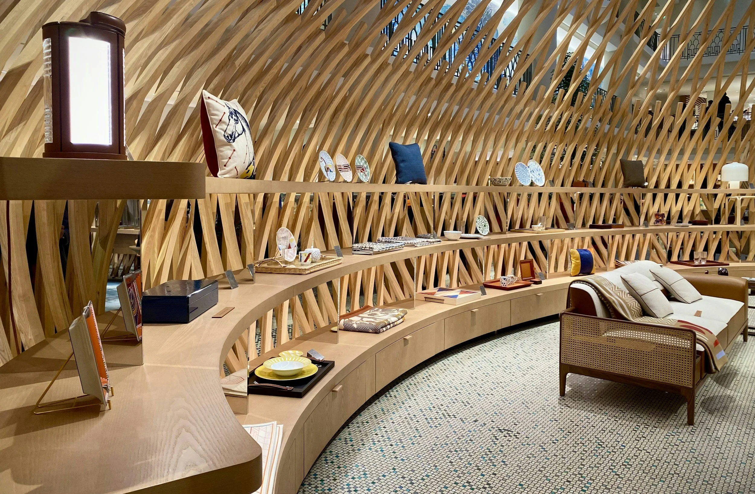 interior_design_retail_AV_VIVID
