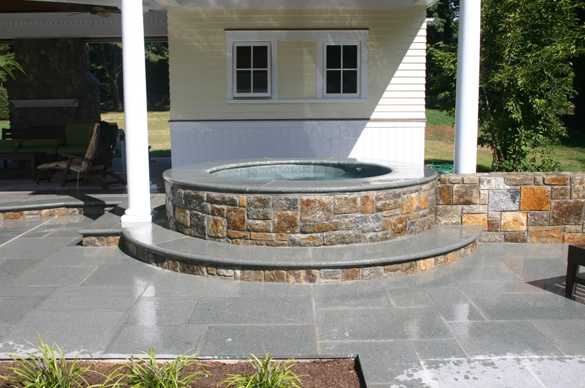 Haggerty Pools - Custom Built Spas in CT & NY