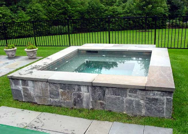 Haggerty Pools - Custom Built Spas in CT & NY