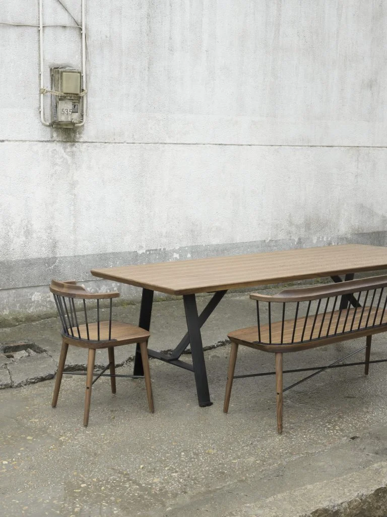 Exchange Dining Table01.jpg