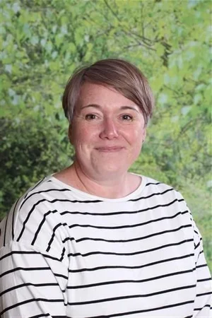 Miss Caveney - Year 6 Teacher
