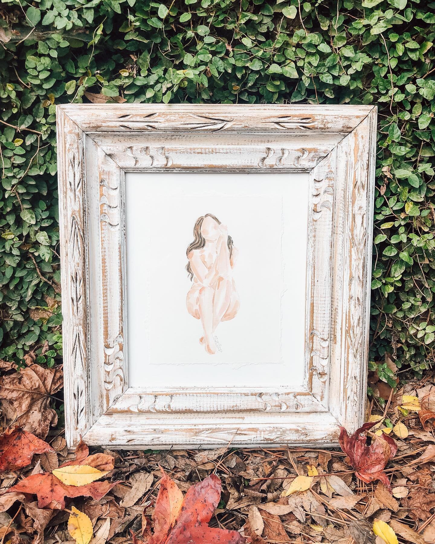 Another lovely lady that would make a great Christmas present! This frame is one of my favorites. 

#painting #watercolor #christmaspresent #gift #annaleighdesign