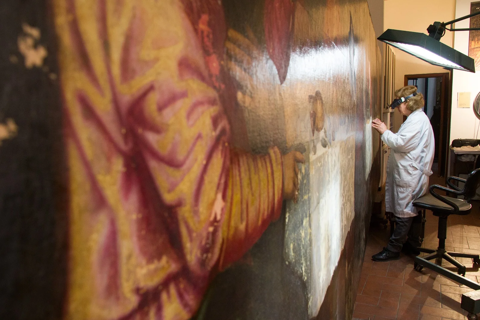 An initial approach to the Nelli restoration, in the studio