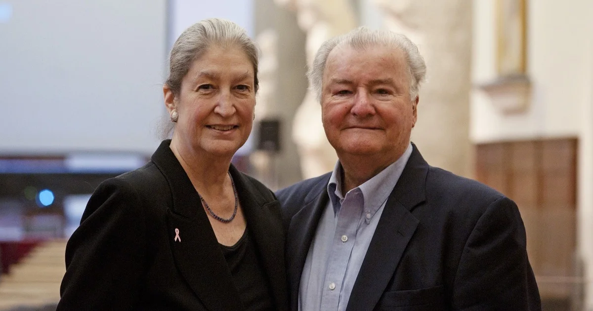 AWA-founders-Dr-Jane-Fortune-and-Dr-Robert-Hesse_FB.jpg