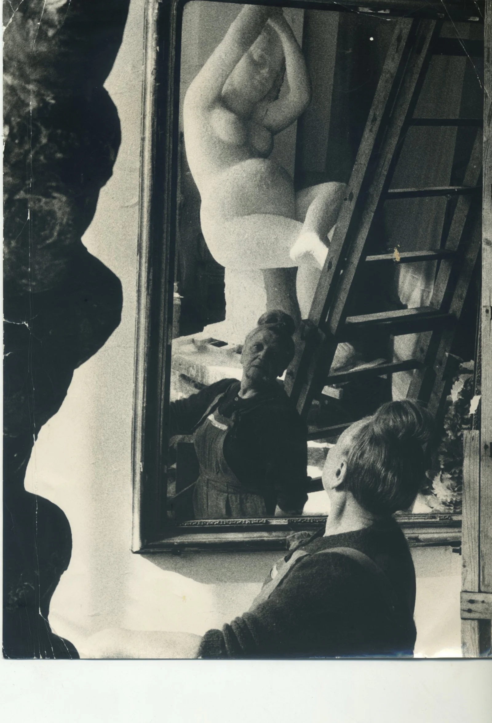 A vintage photo of Antonietta Raphael Mafai in her studio