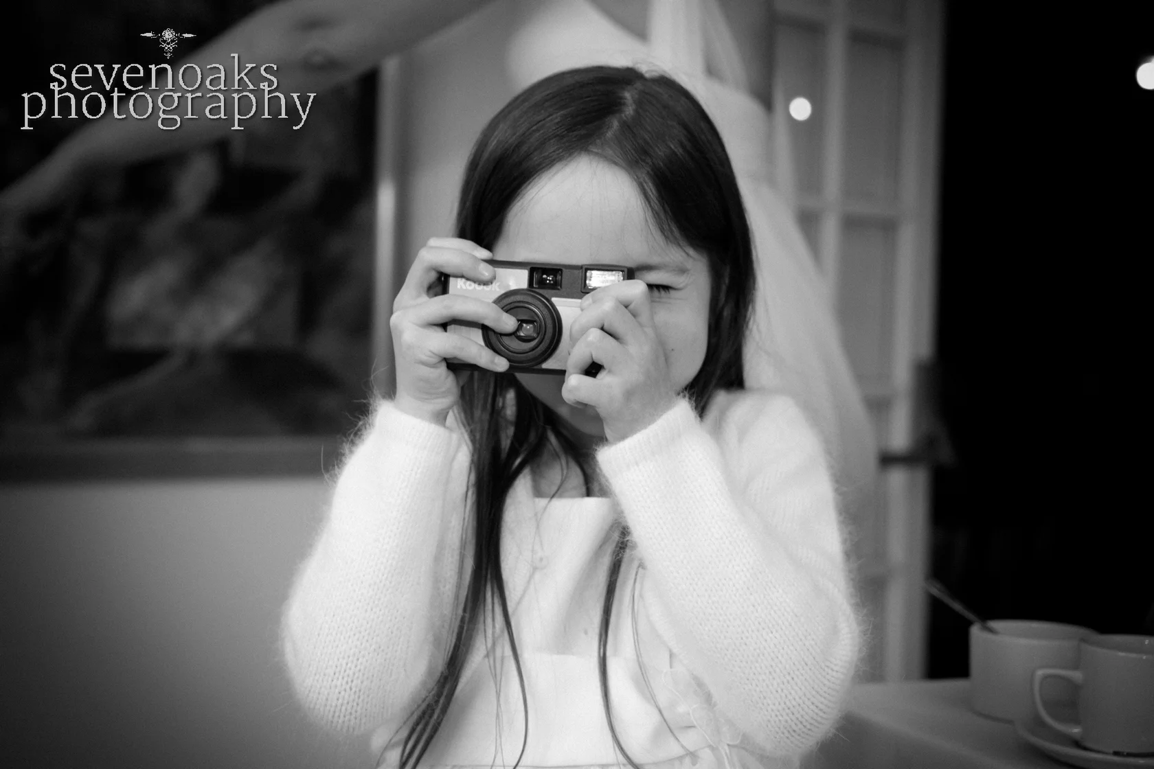 Sevenoaks documentary wedding photographer-1.jpg