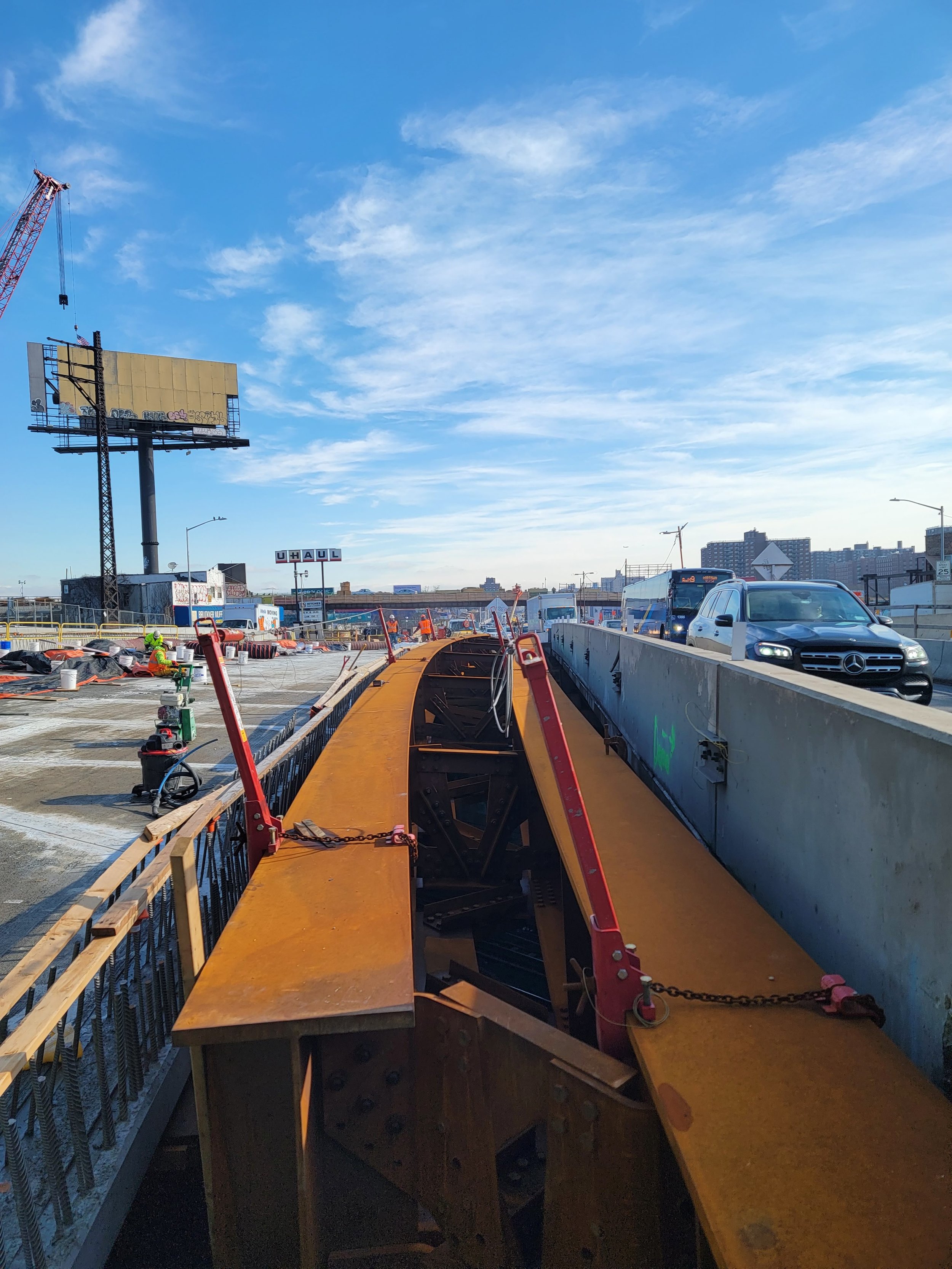 TIGHT CLEARANCE BETWEEN EXISTING AND NEW GIRDER SPAN BRIDGES