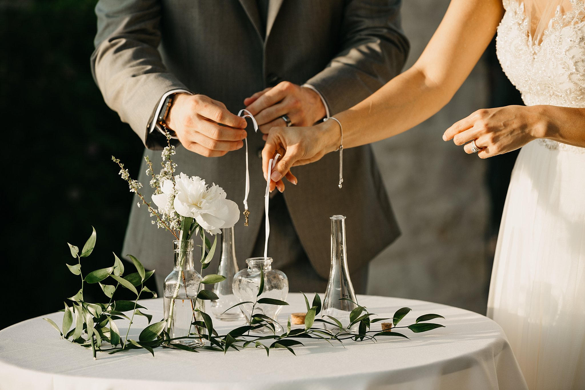 Wilderlove Co_Austin Texas_Vintage Villas Hotel_Wedding Photography_0040.jpg