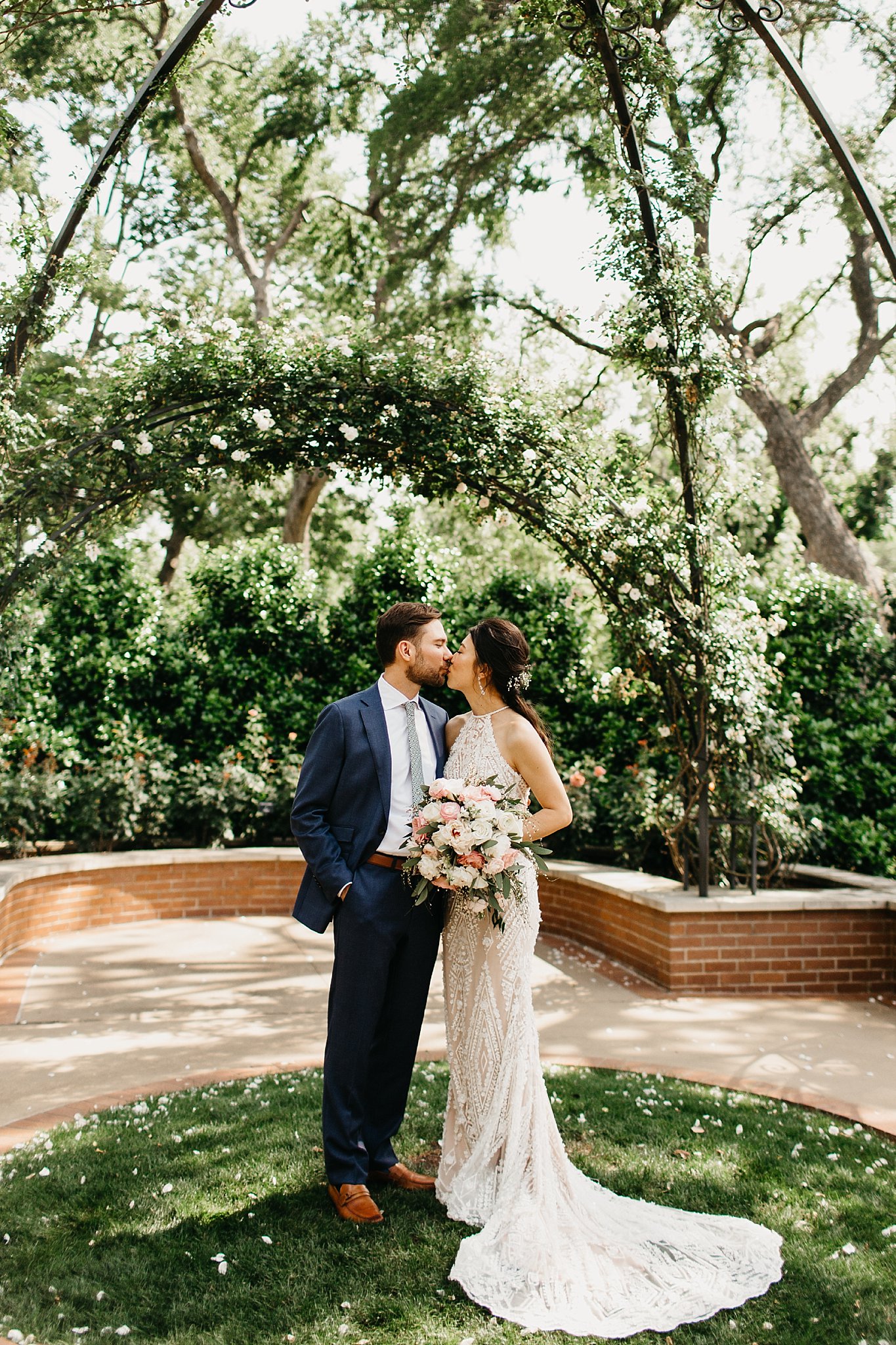 Wilderlove Co_Dallas Texas_Wedding Elopement_Arboretum_Photography_0026.jpg