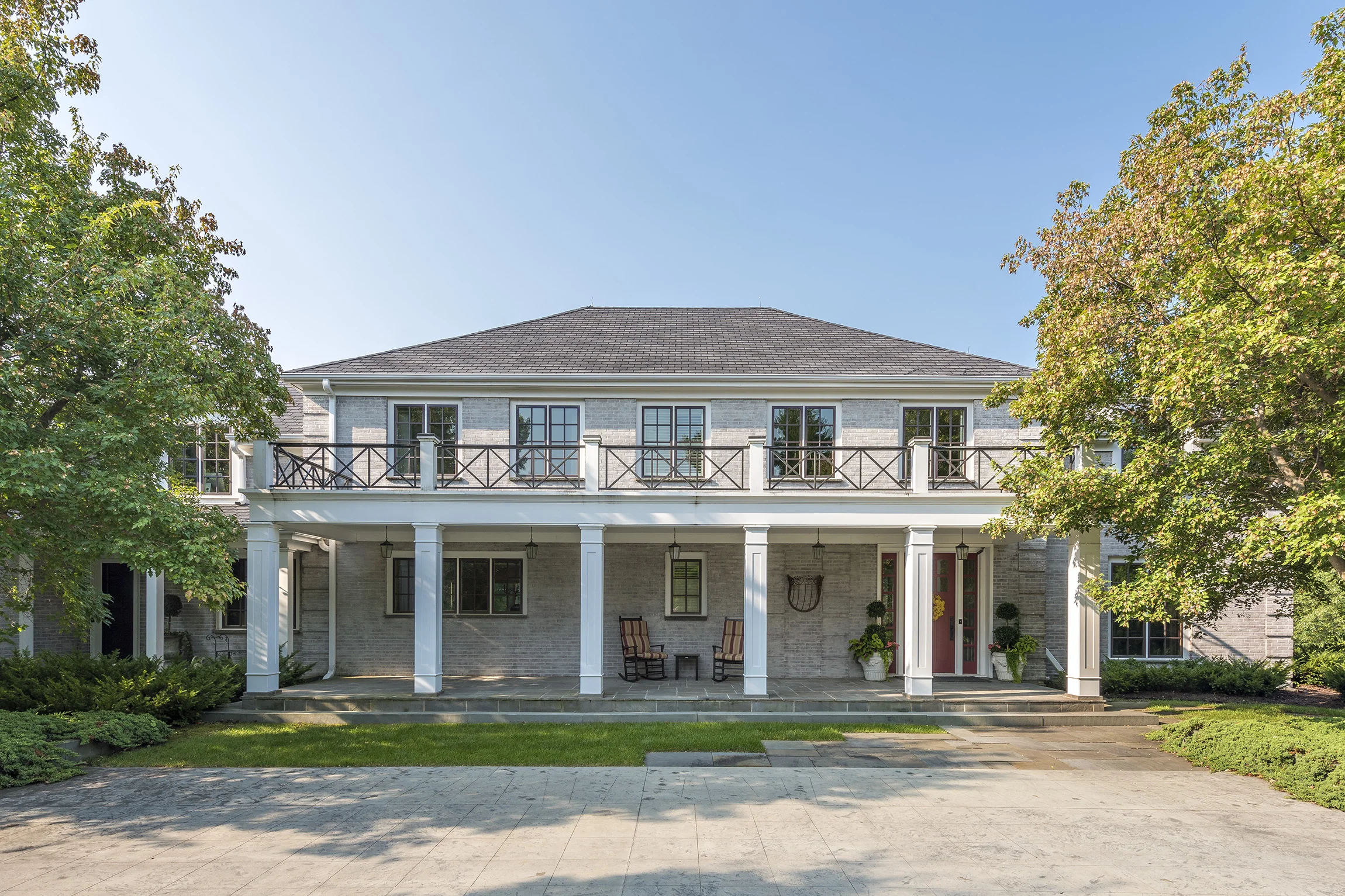 WayzataTraditional_Exterior01.jpg