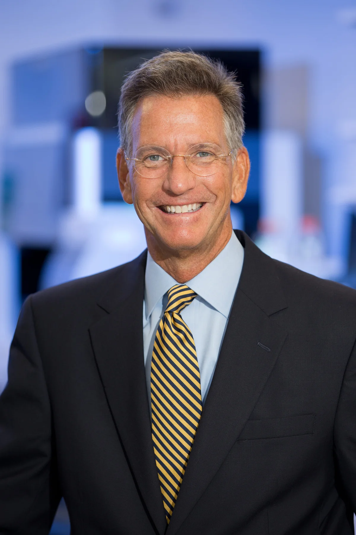 Dr. Robert Penny