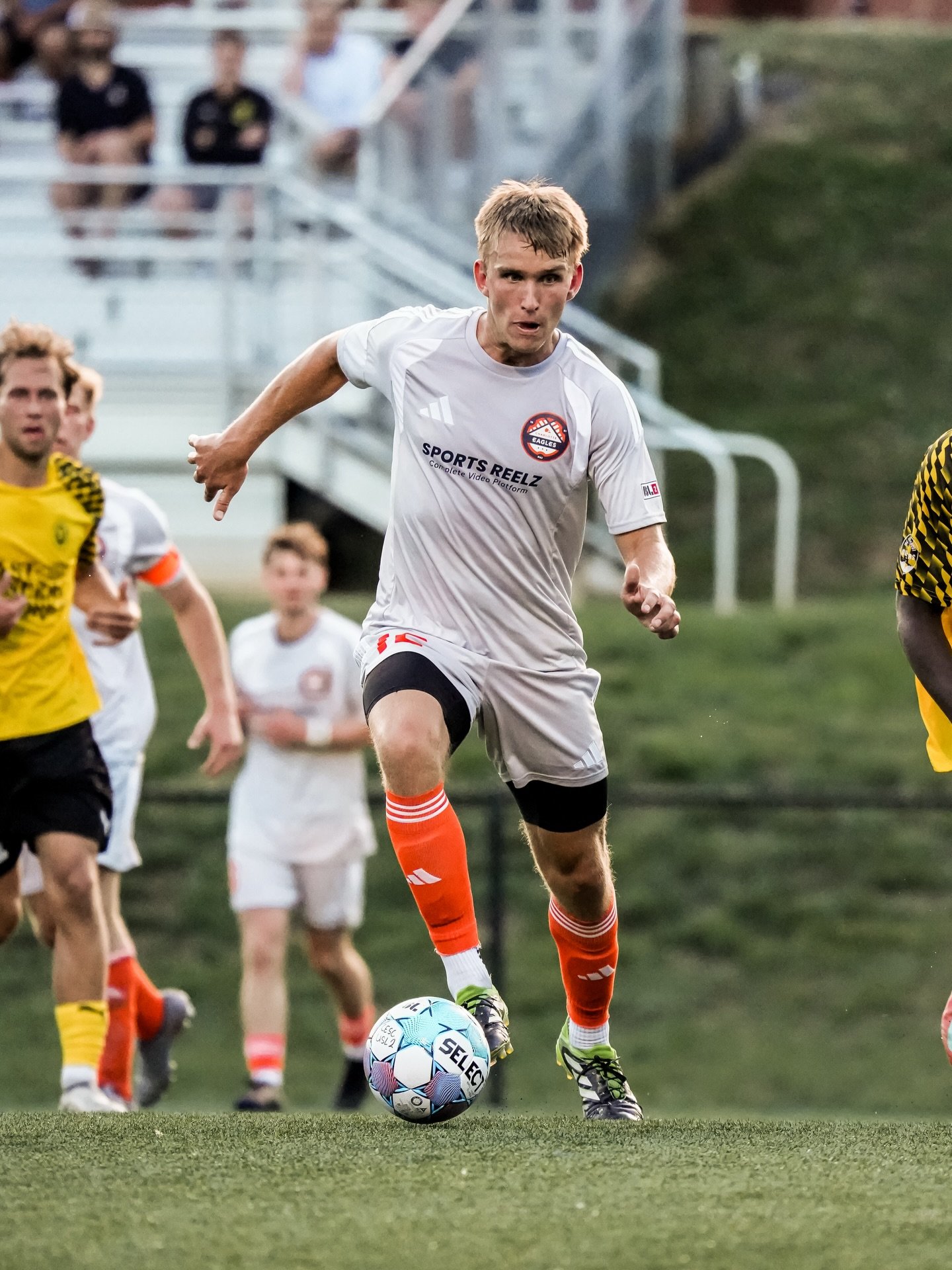 45&rsquo; down, 45&rsquo; to go ⏰ 

#SoliDeGloria | #USLLeagueTwo #Path2Pro