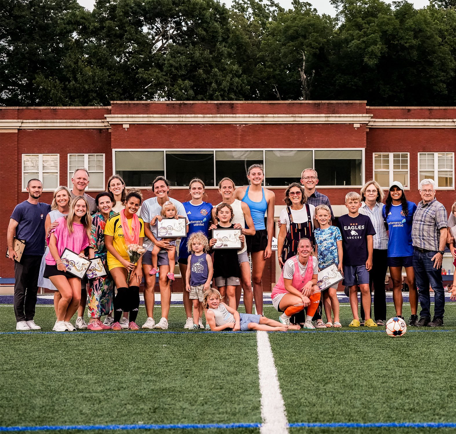 We ❤️ our Charlotte Eagles Host Families!

We're so grateful for these families and their generosity, hospitality, and willingness to open their homes to our players each summer. They are true ministry partners and our summers wouldn't be possible wi