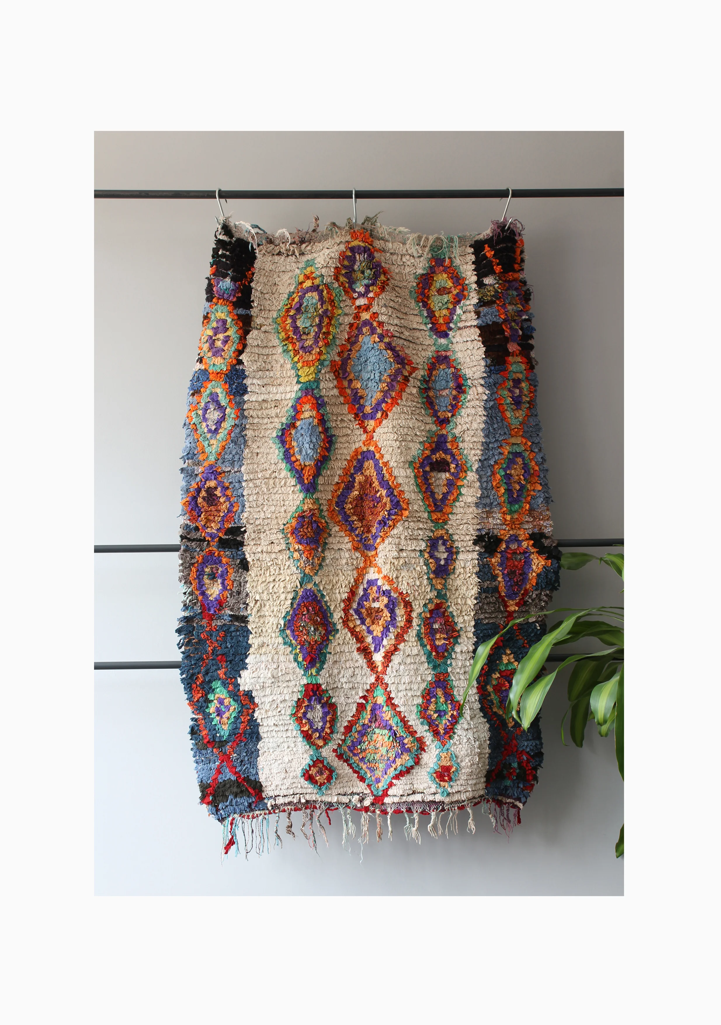 MOROCCAN VINTAGE RUG 052.jpg