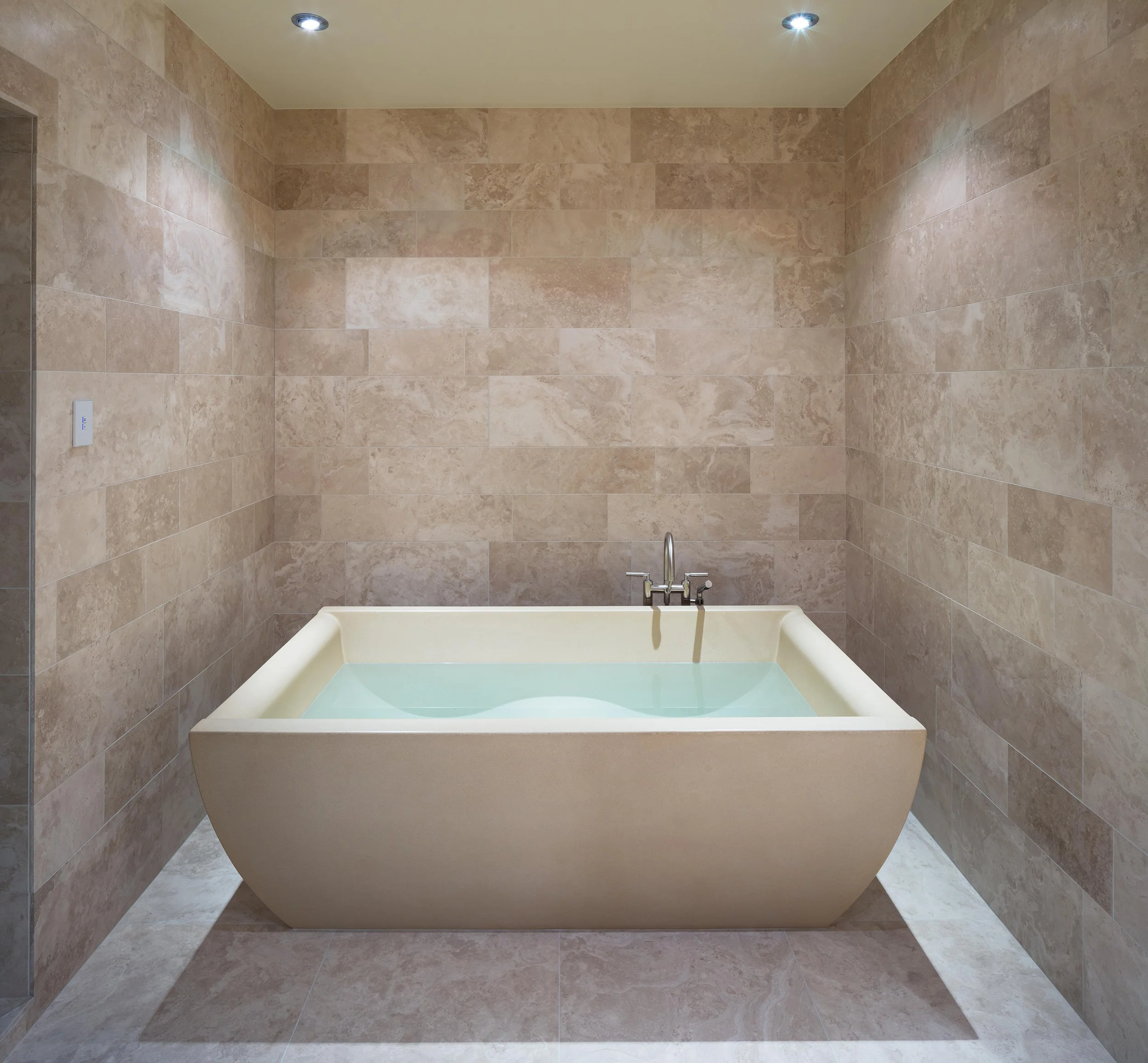 EK_Reedy_Granite_Ridge_Biophilic_Design_Interior_Primary_Bathtub.jpg
