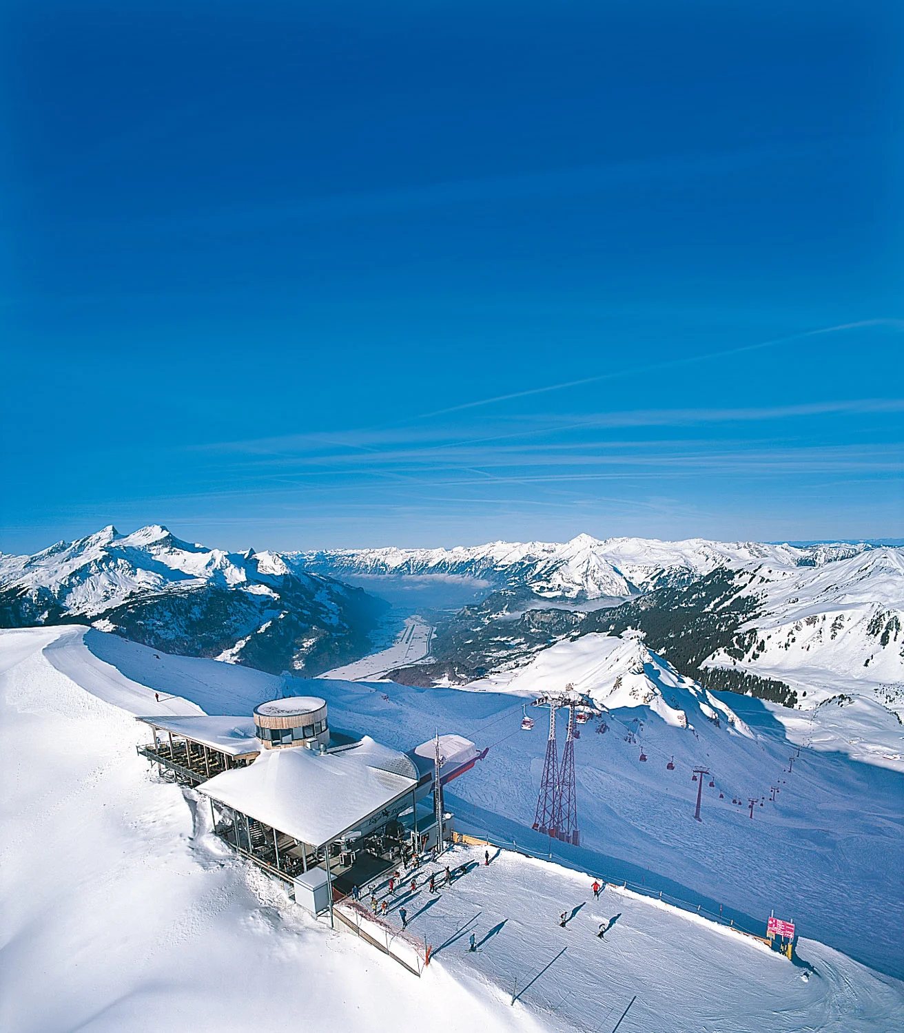 Alpentower mit Brienzersee