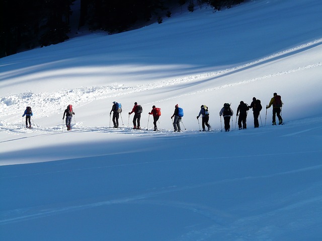 ski-tour-16154_640.jpg