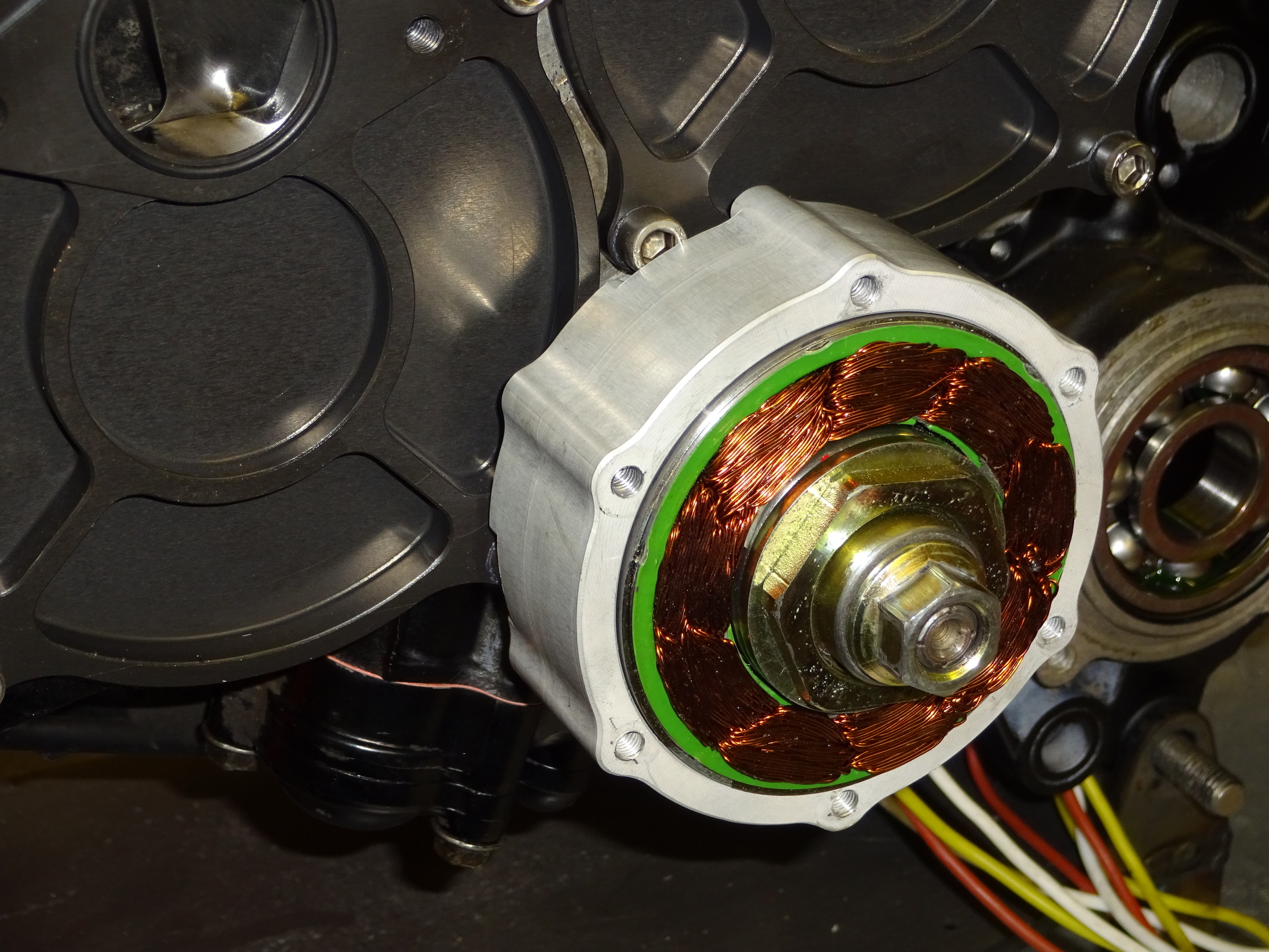 Low Inertia Lightweight Generator