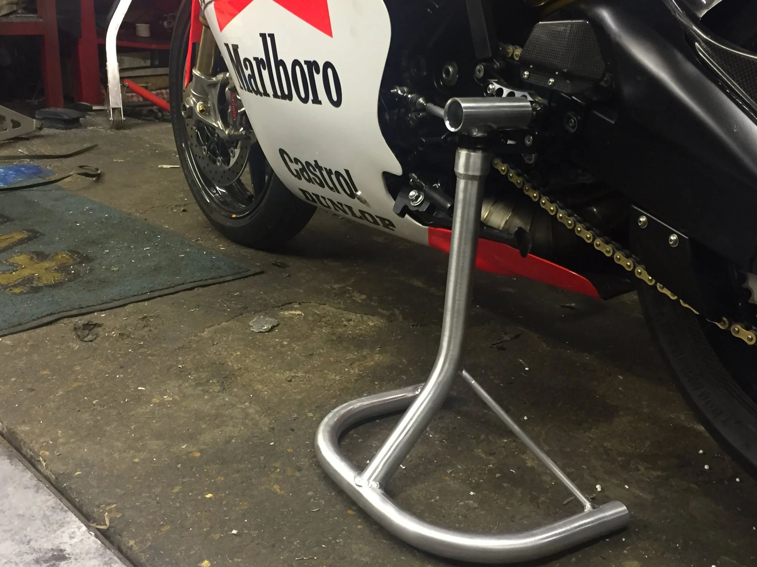 Lightweight Peg Stands