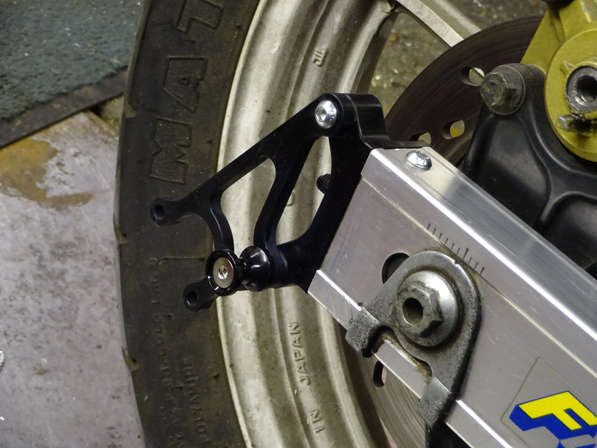 Chain Adjuster/Paddock Stand Mount