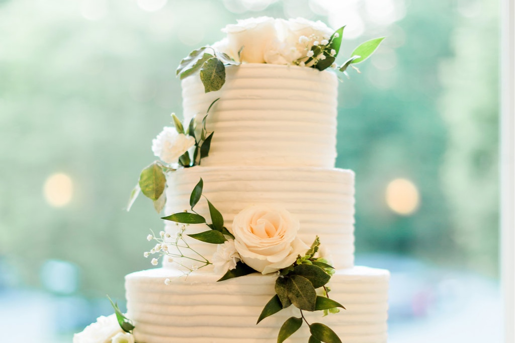 Courtney%26DavidWedding_RusticWhite_302.jpg