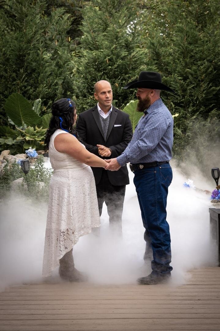 Dry Ice Outdoor Elopement Wilmington DE