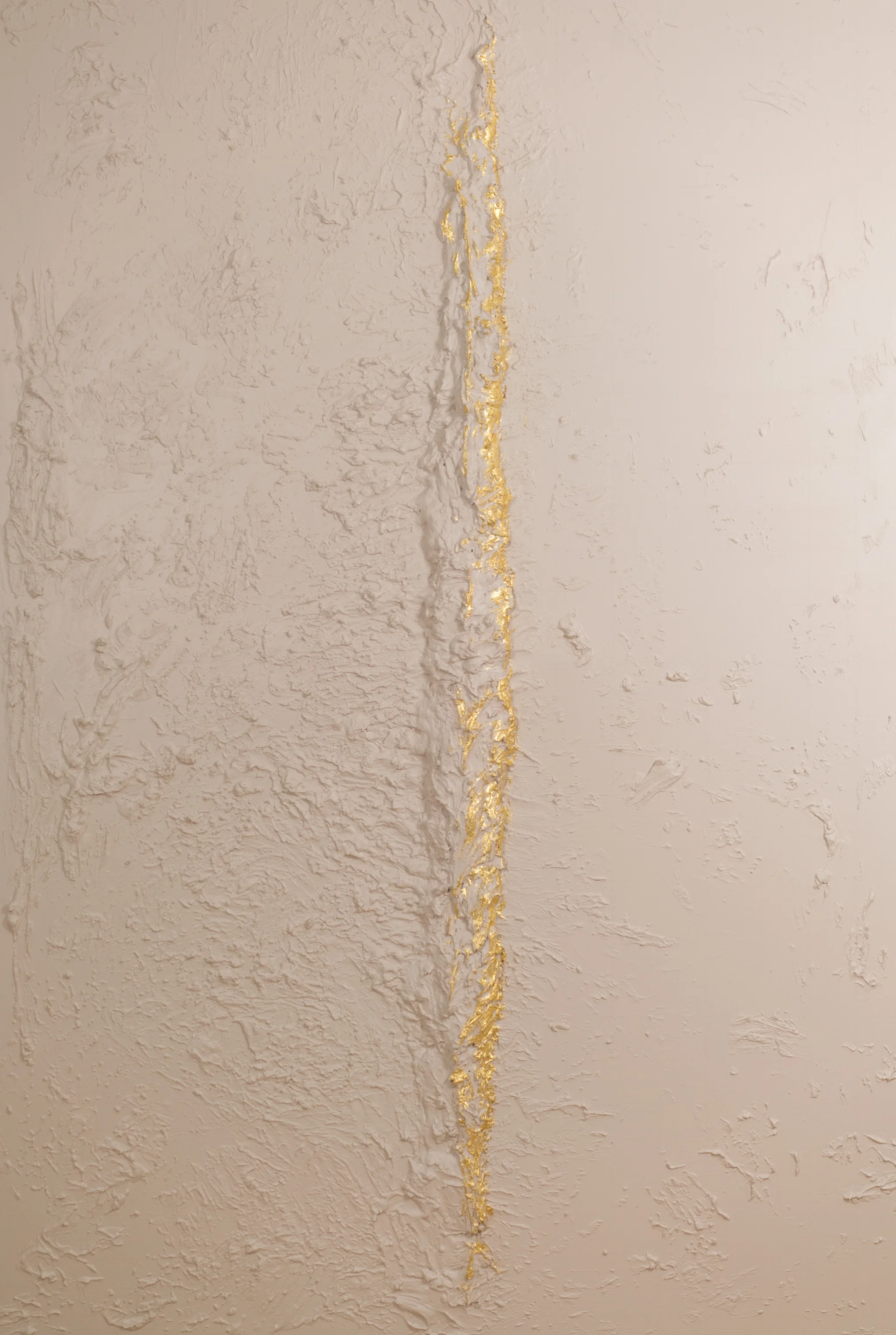  mixed media / beton / acryl /&nbsp;24 ct gold auf leinwand  190 x 130 x 12 cm  2013 &nbsp;    