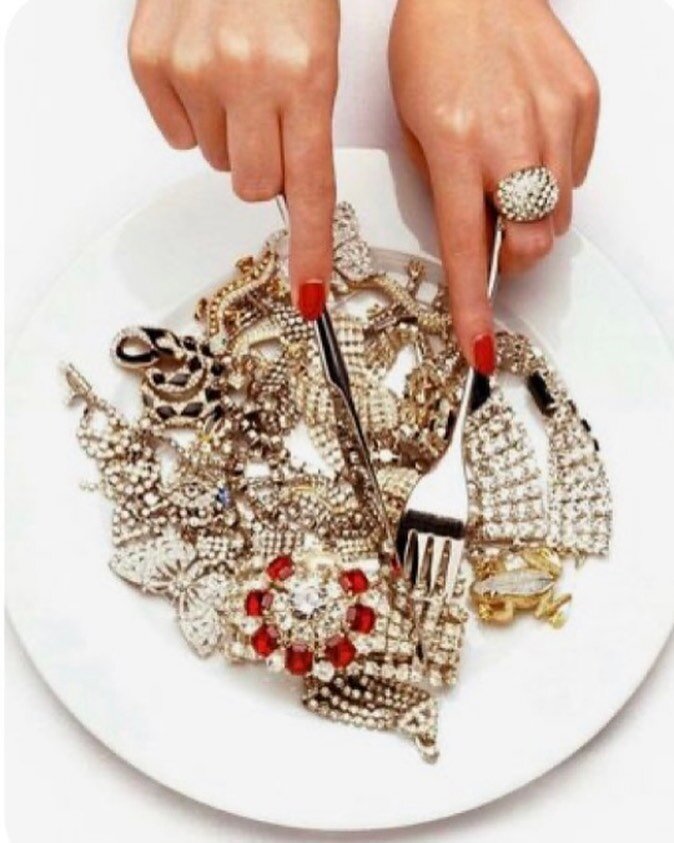 there&rsquo;s no such thing as too much bling #urbanlightjewelry 
#firstclasshippiebycasha 
#lifestyle #jewelry #jewelrydesign #sustainable #jewelrydesigner #jewellery #jewels #jewelrygram #jewelryart #jewelryblogger #schmuck #schmuckliebe #highfashi