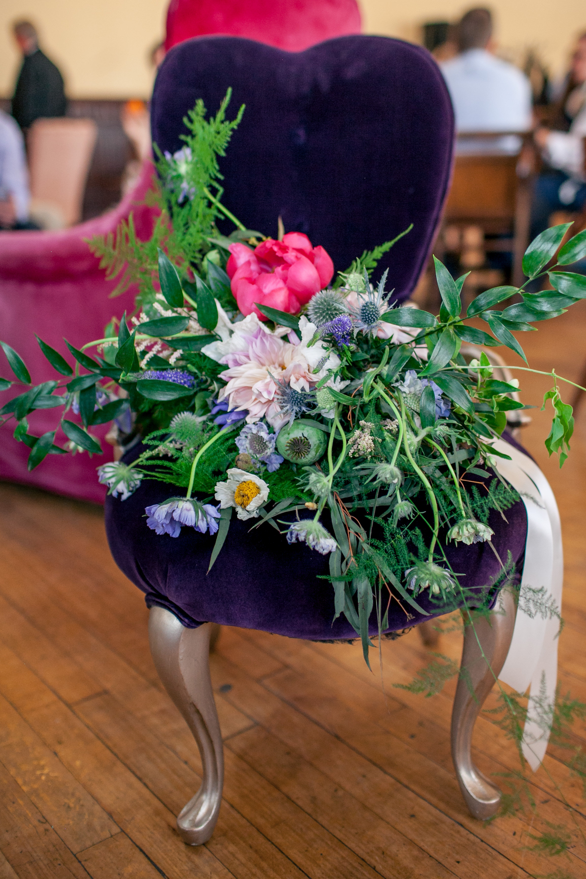 I mean, seriously, how incredible is this bridal bouquet on our Celie ?