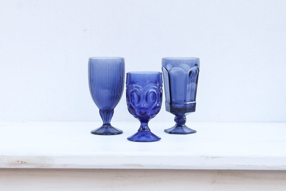 Blue+navy+mixed+stemware+southern+vintage+rental.jpg