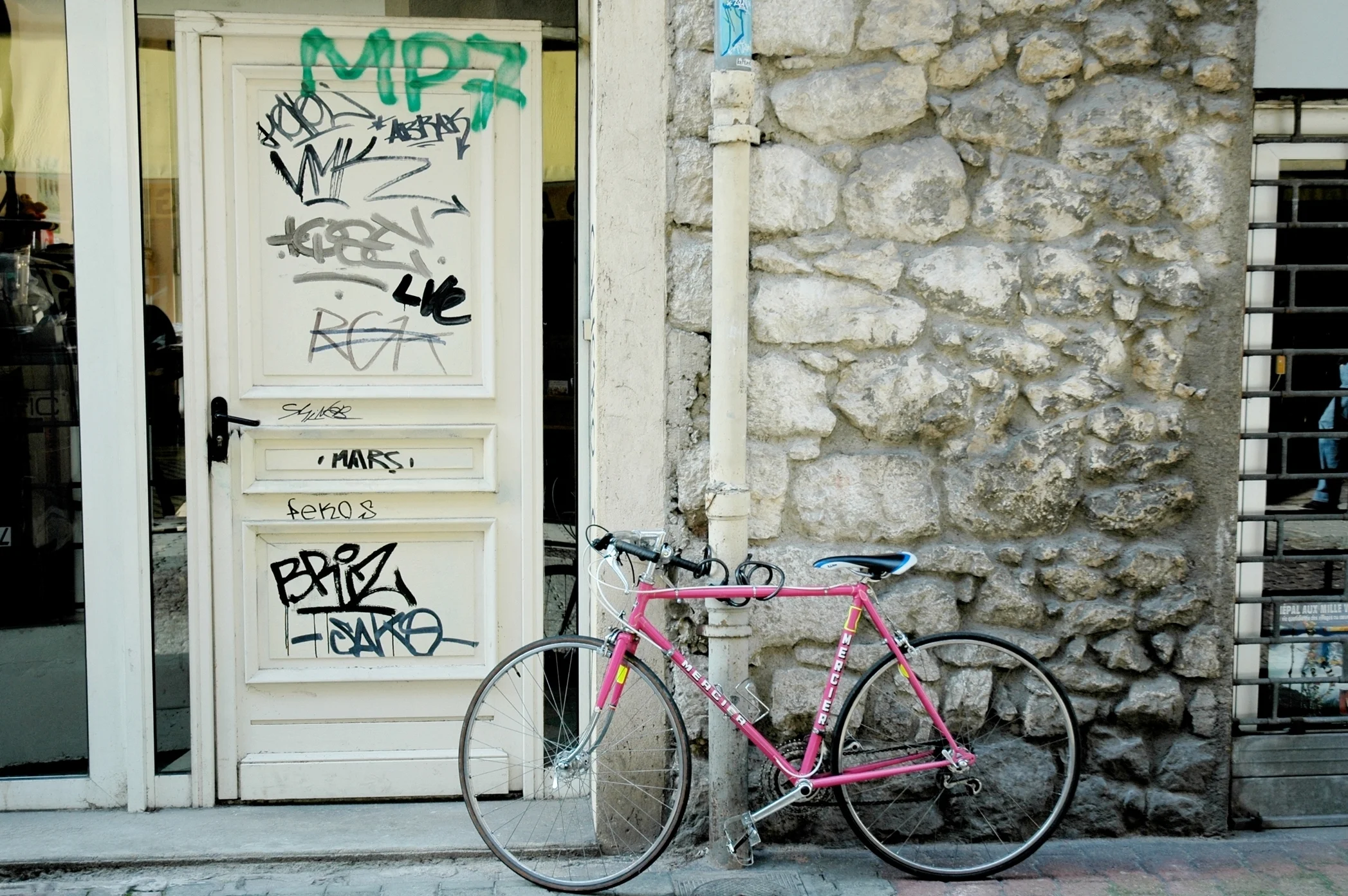 FRENCH-BIKE-FOR-STORE.jpg