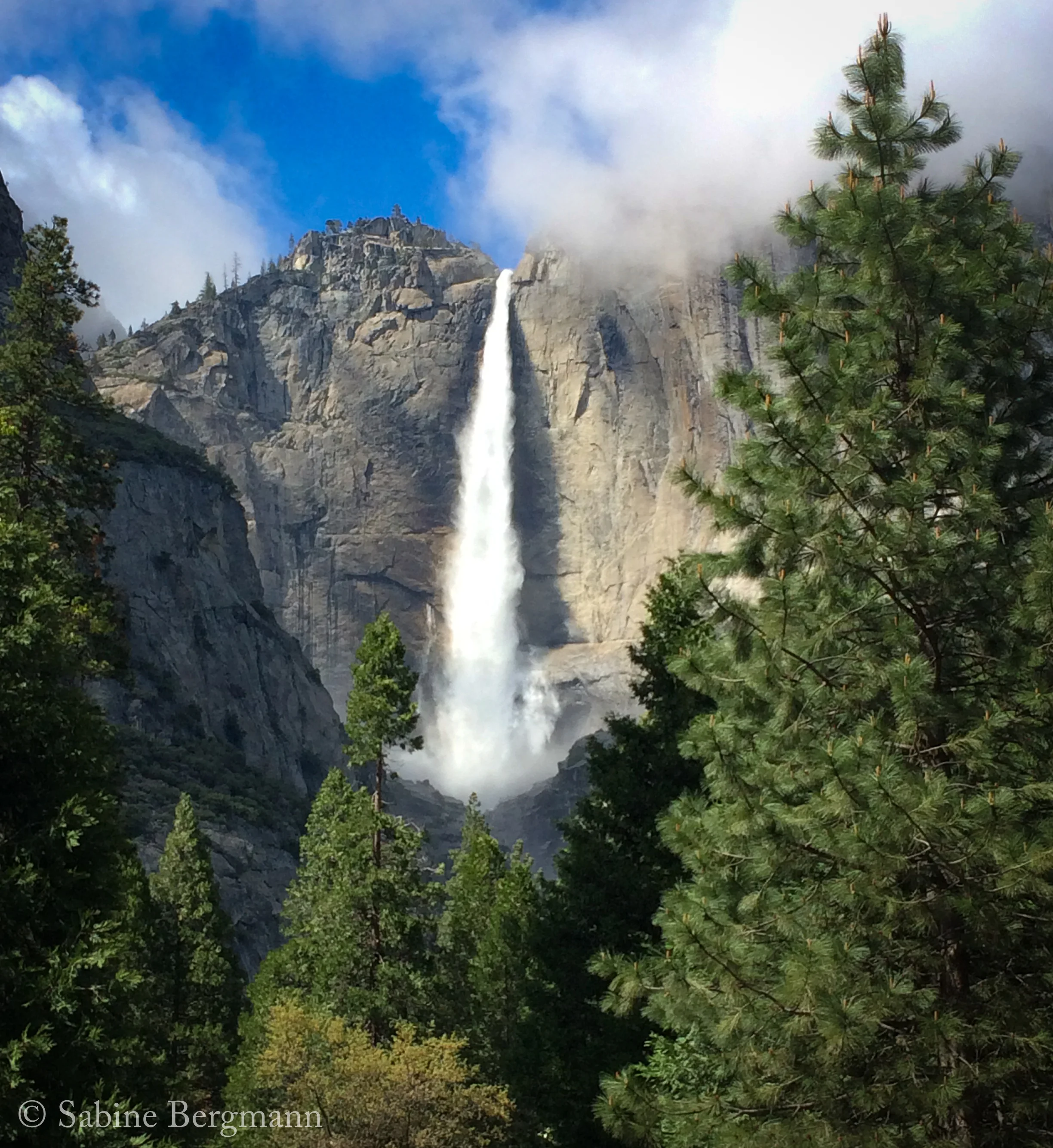 Bergmann Sample 4 Yosemite Waterfall.jpg