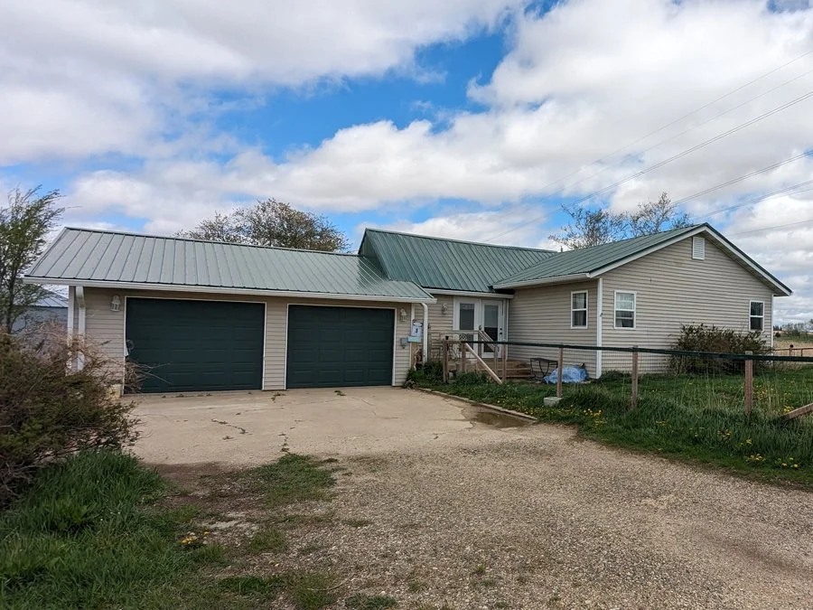 Acreages — Wayne Hansen Real Estate
