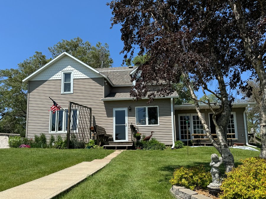 Acreages — Wayne Hansen Real Estate