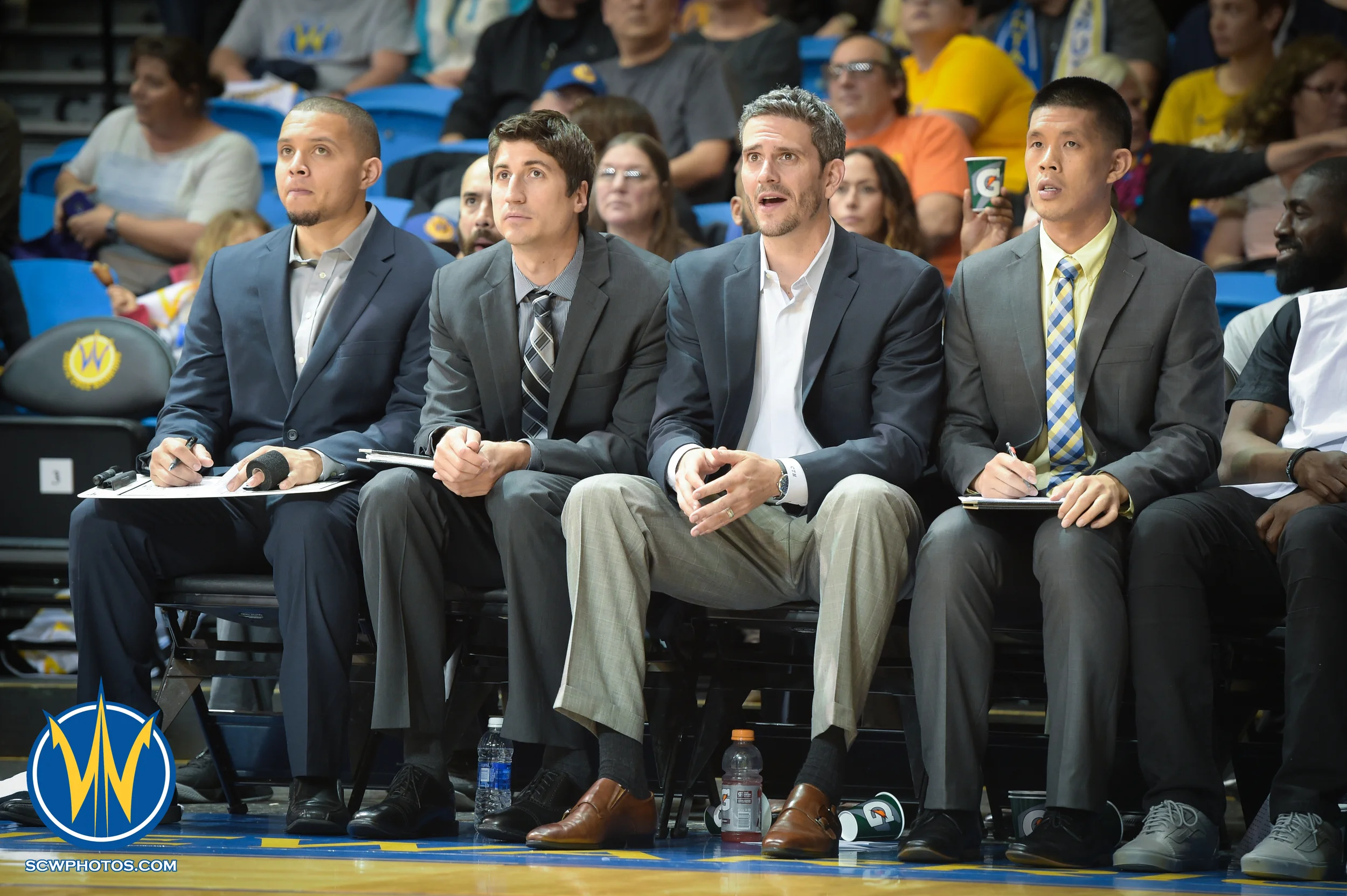 Santa Cruz Warriors watching closely during a play a the Santa Cruz Warriors vs Delaware 87ers on 3/13/16 at Kaiser Permanente Arena in Santa Cruz, California. (Photo: (Phil Pasag Photography) /SC Warriors 2016)