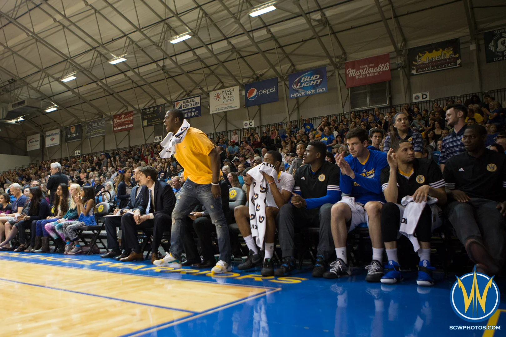 Maurice Baker expresses his support at Kaiser Permanente Arena on March 18, 2016 (Photo: Ariel Nava Photography)