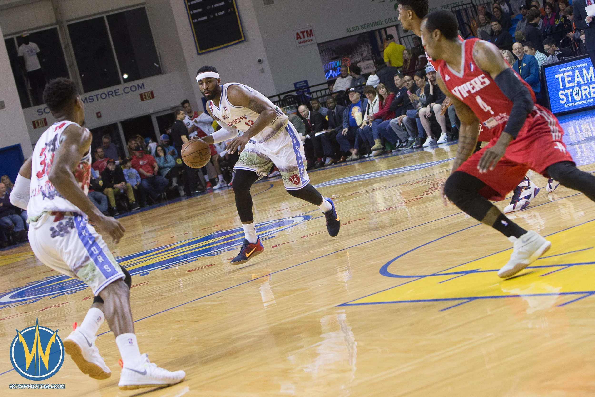 Santa Cruz Warriors game on 1/28/17 at Kaiser Permanente Arena in Santa Cruz, California. (Photo: Andrew Wheeler /SC Warriors 2017