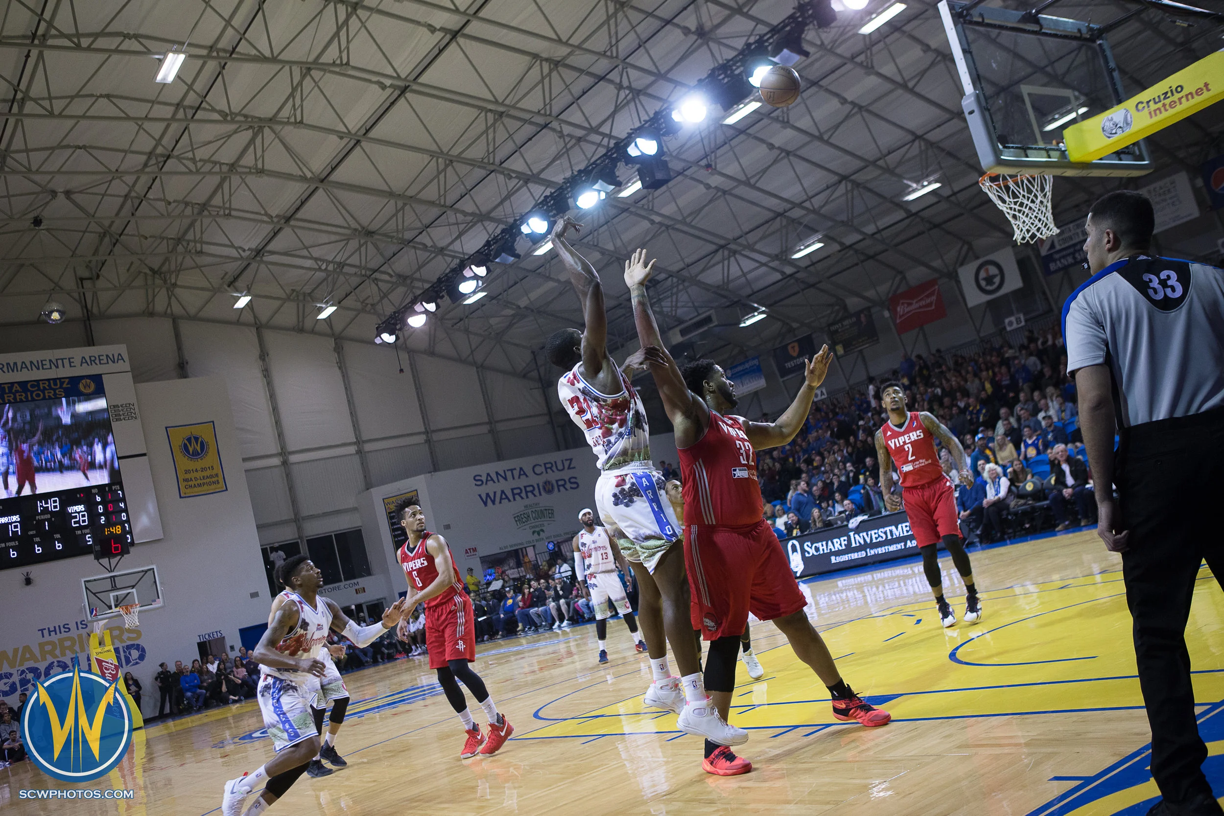Santa Cruz Warriors game on 1/28/17 at Kaiser Permanente Arena in Santa Cruz, California. (Photo: Andrew Wheeler /SC Warriors 2017