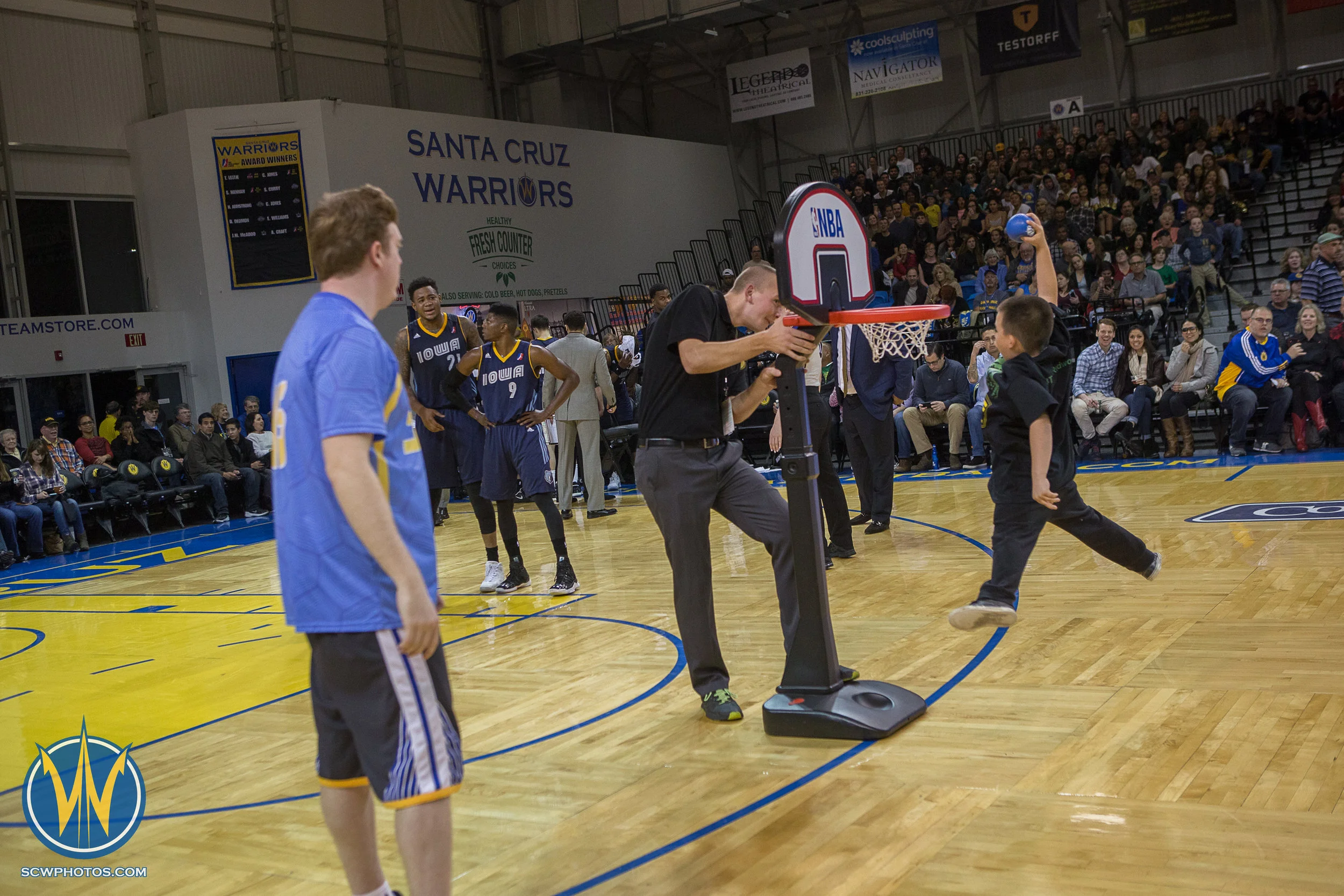 Santa Cruz Warriors game on 2/3/17 at Kaiser Permanente Arena in Santa Cruz, California. (Photo: Andrew Wheeler /SC Warriors 2017