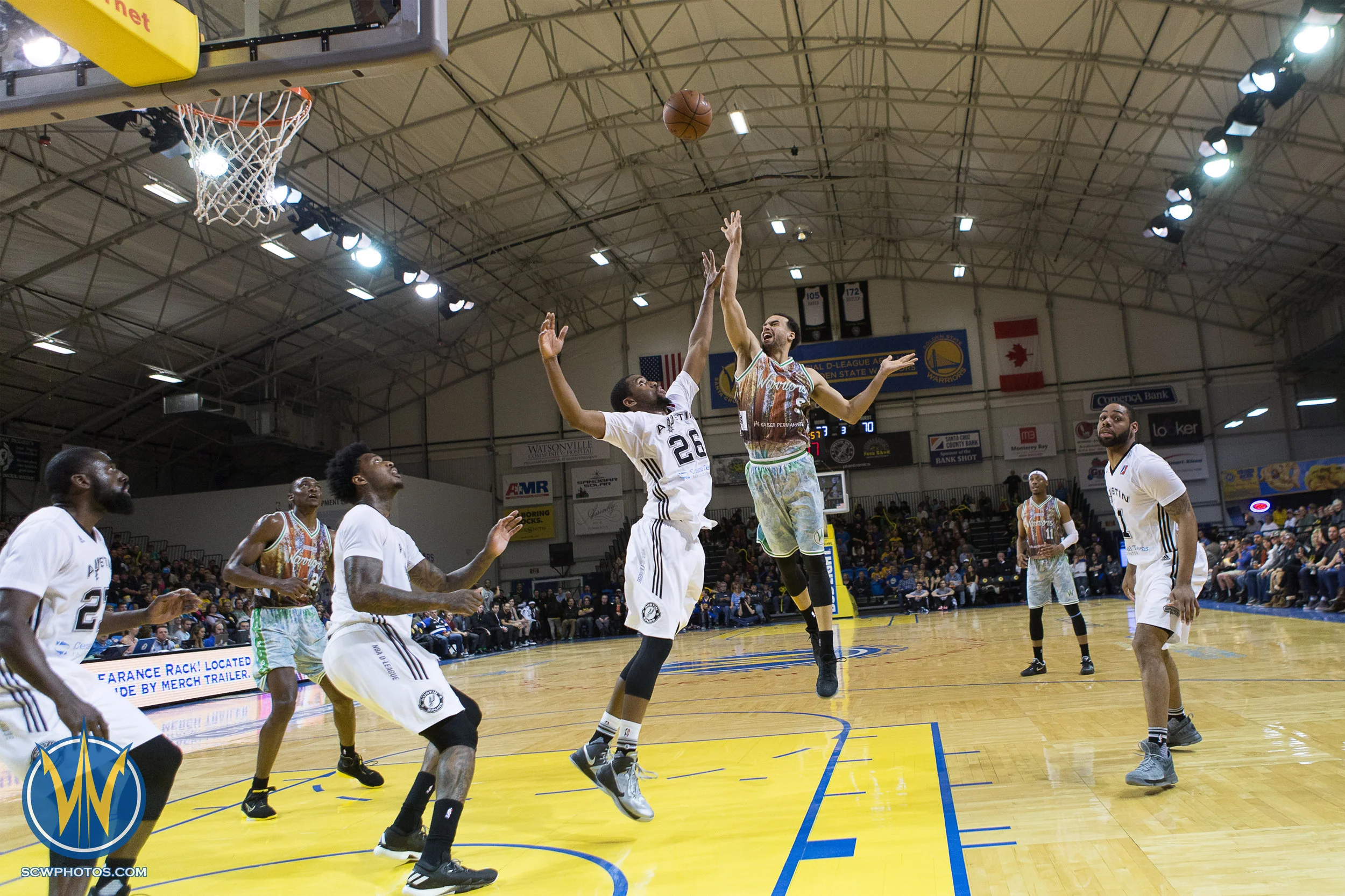 Santa Cruz Warriors game on 2/11/17 at Kaiser Permanente Arena in Santa Cruz, California. (Photo: Andrew Wheeler /SC Warriors 2017)