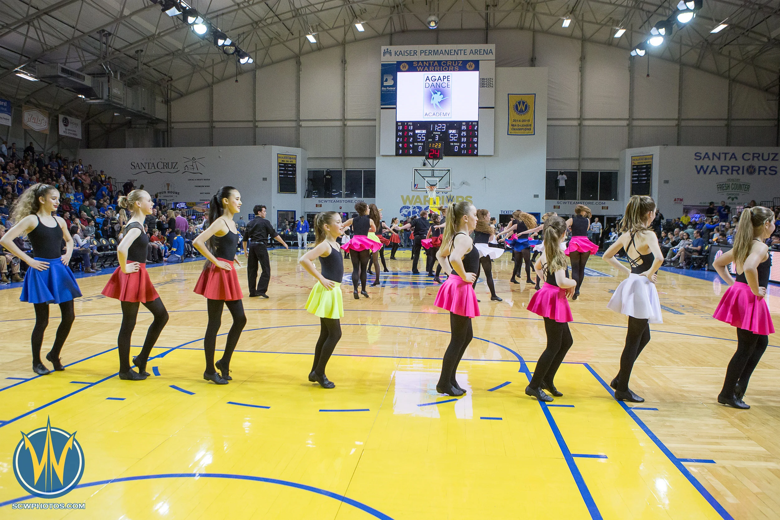 Santa Cruz Warriors game on 2/11/17 at Kaiser Permanente Arena in Santa Cruz, California. (Photo: Andrew Wheeler /SC Warriors 2017)