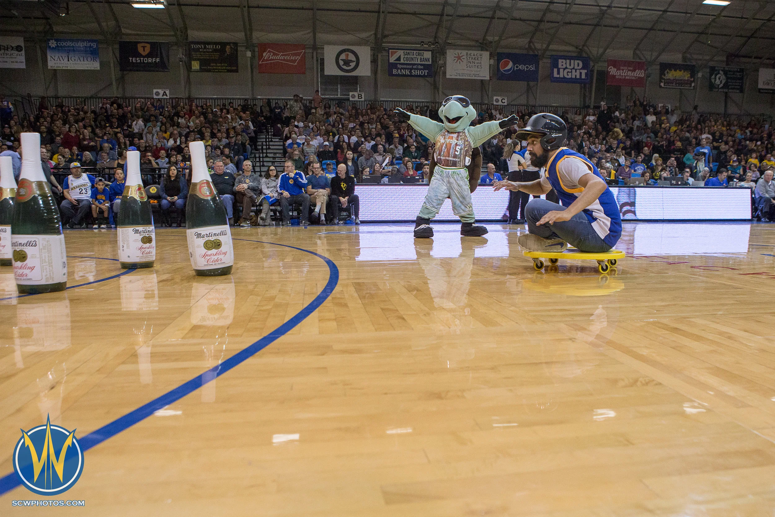 Santa Cruz Warriors game on 2/11/17 at Kaiser Permanente Arena in Santa Cruz, California. (Photo: Andrew Wheeler /SC Warriors 2017)