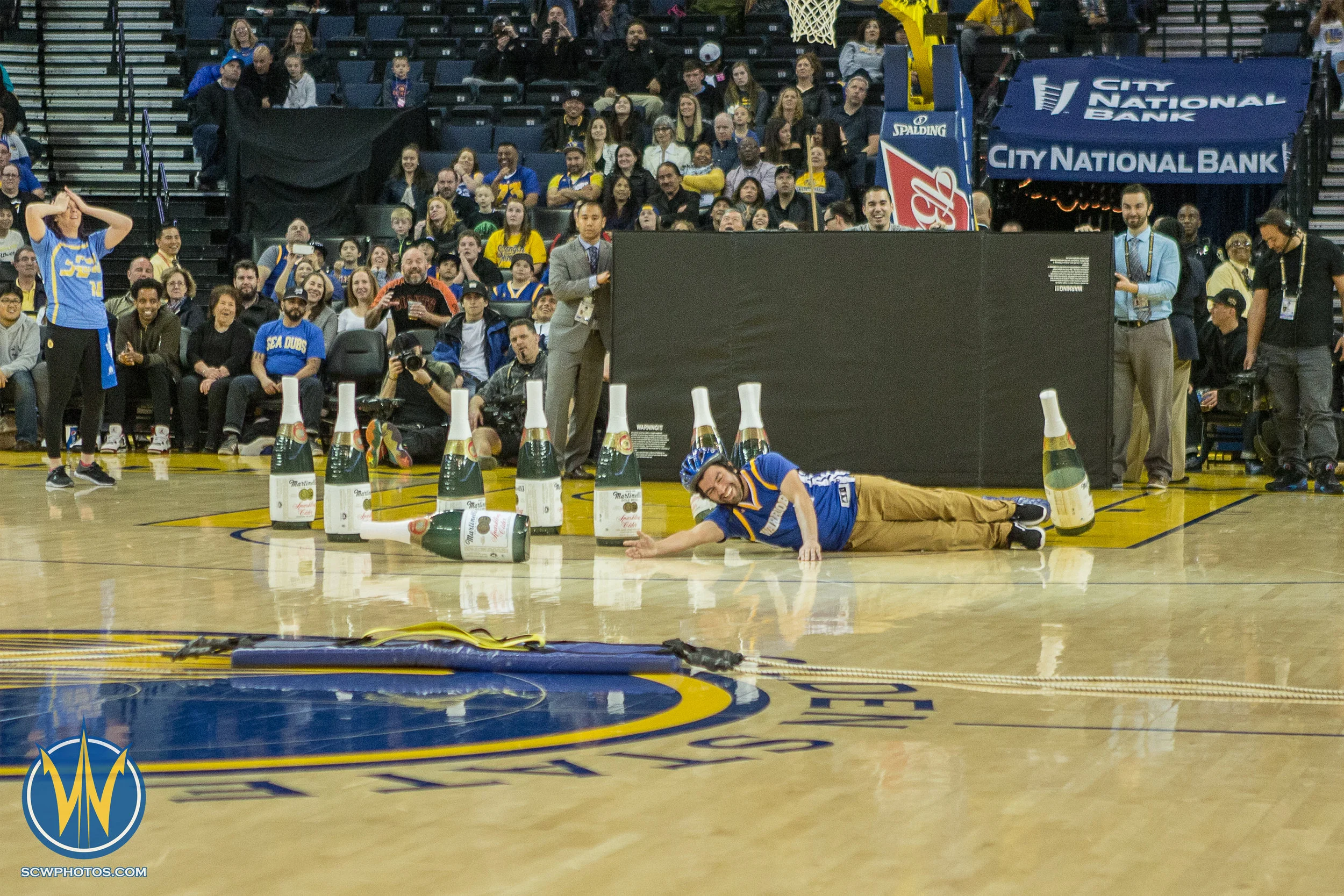 Santa Cruz Warriors game on 2/12/17 at Oracle Arena in Oakland, California. (Photo: Andrew Wheeler /SC Warriors 2017)