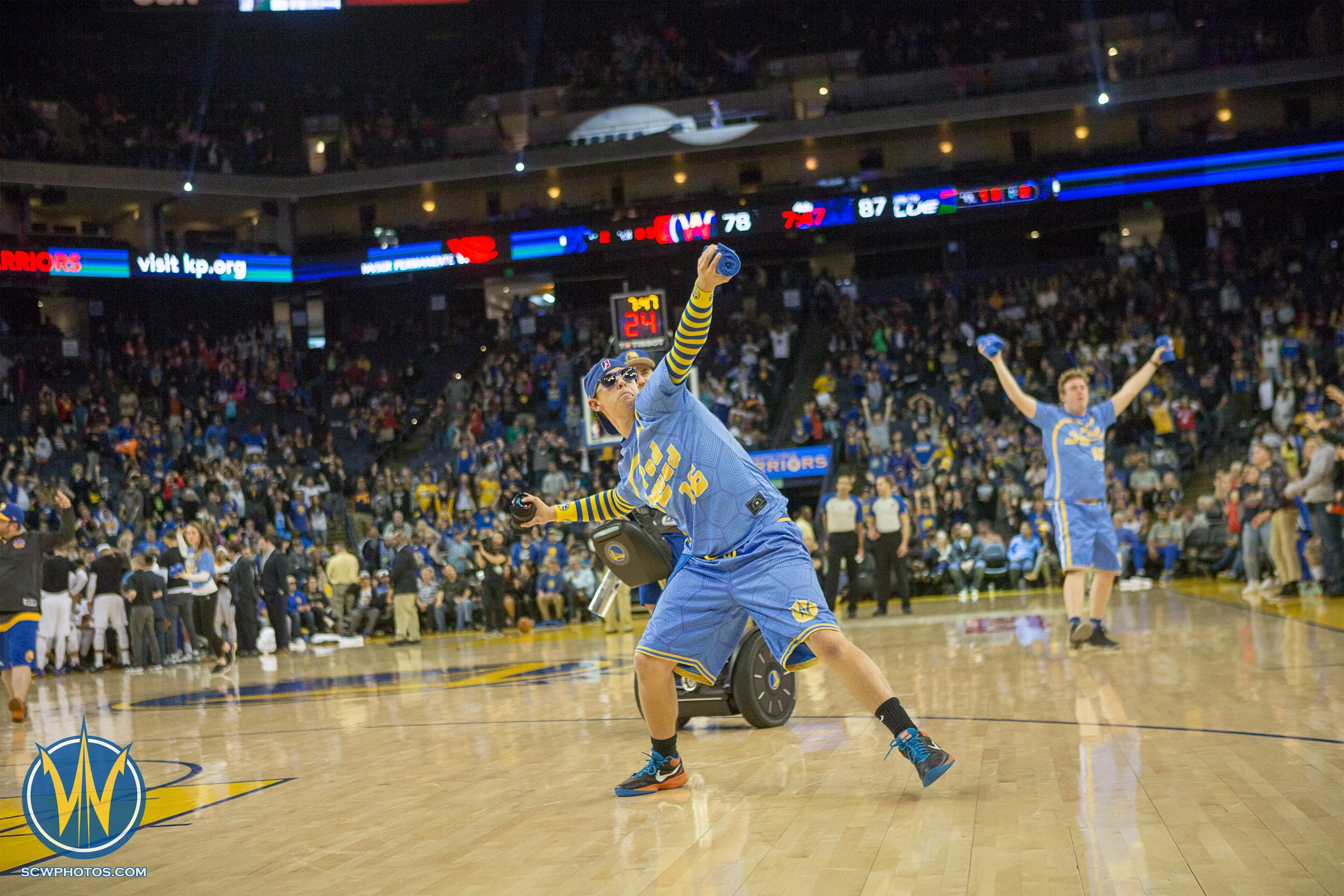 Santa Cruz Warriors game on 2/12/17 at Oracle Arena in Oakland, California. (Photo: Andrew Wheeler /SC Warriors 2017)