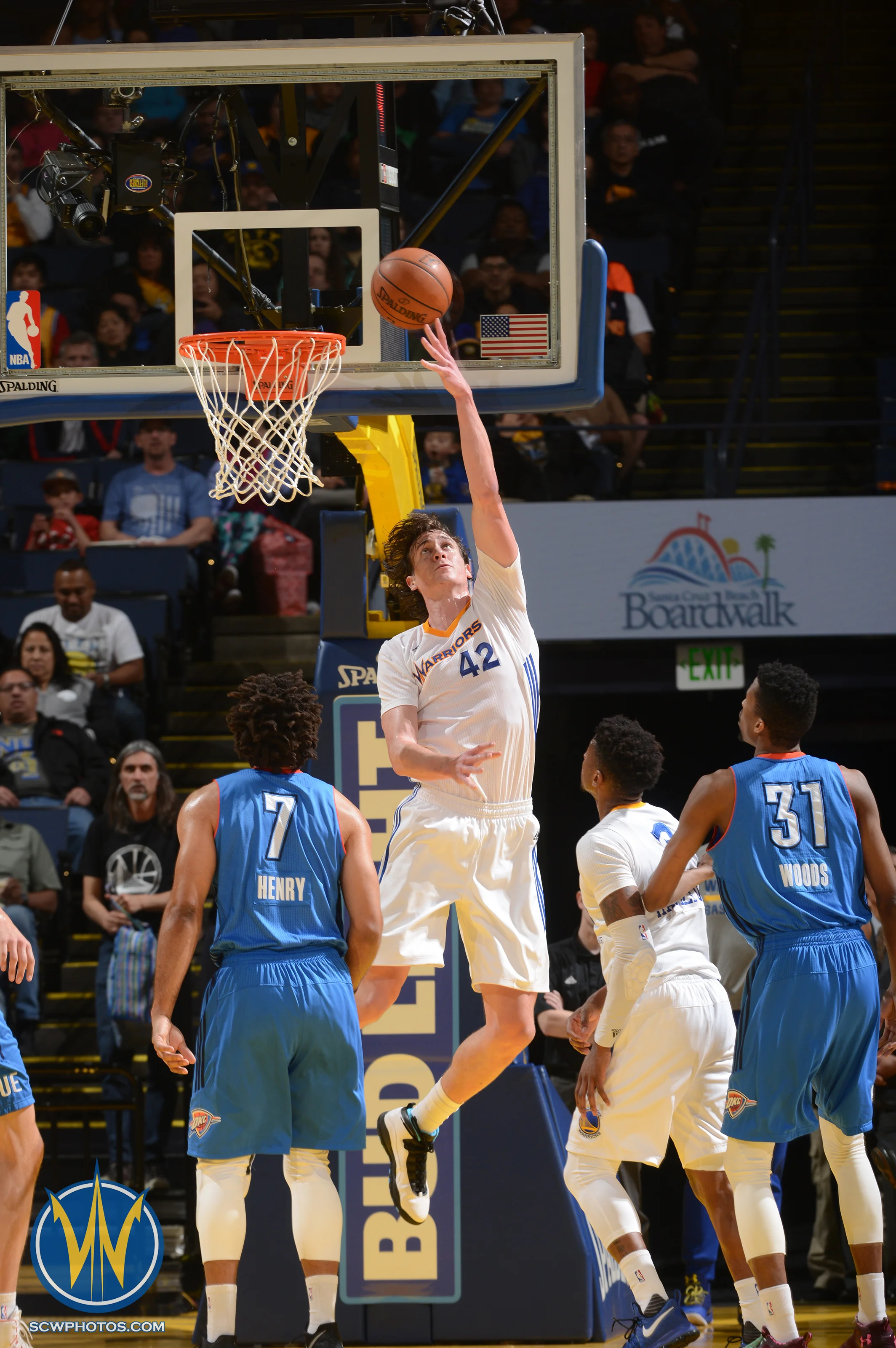 Santa Cruz Warriors game on 2/12/17 at Oracle Arena in Oakland, California. (Photo: Noah Graham /SC Warriors 2017)