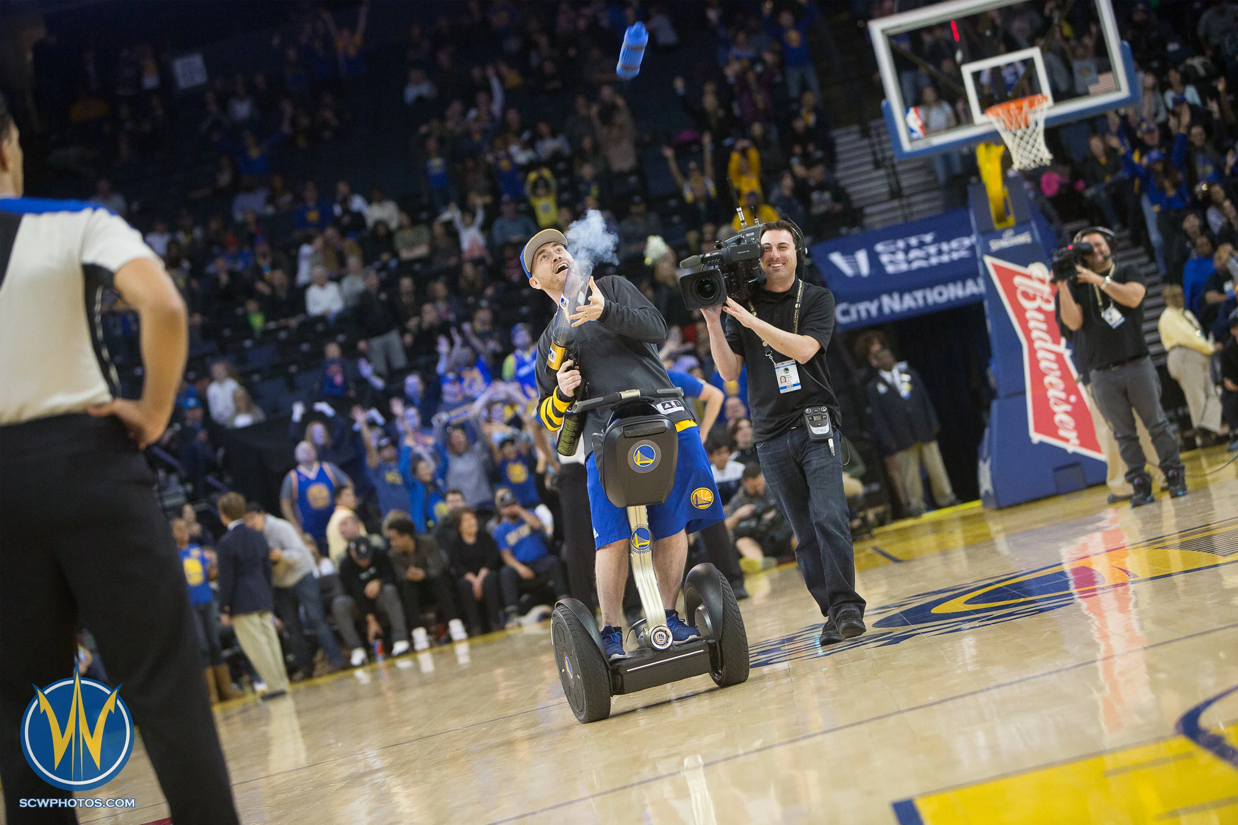 Santa Cruz Warriors game on 2/12/17 at Oracle Arena in Oakland, California. (Photo: Andrew Wheeler /SC Warriors 2017)