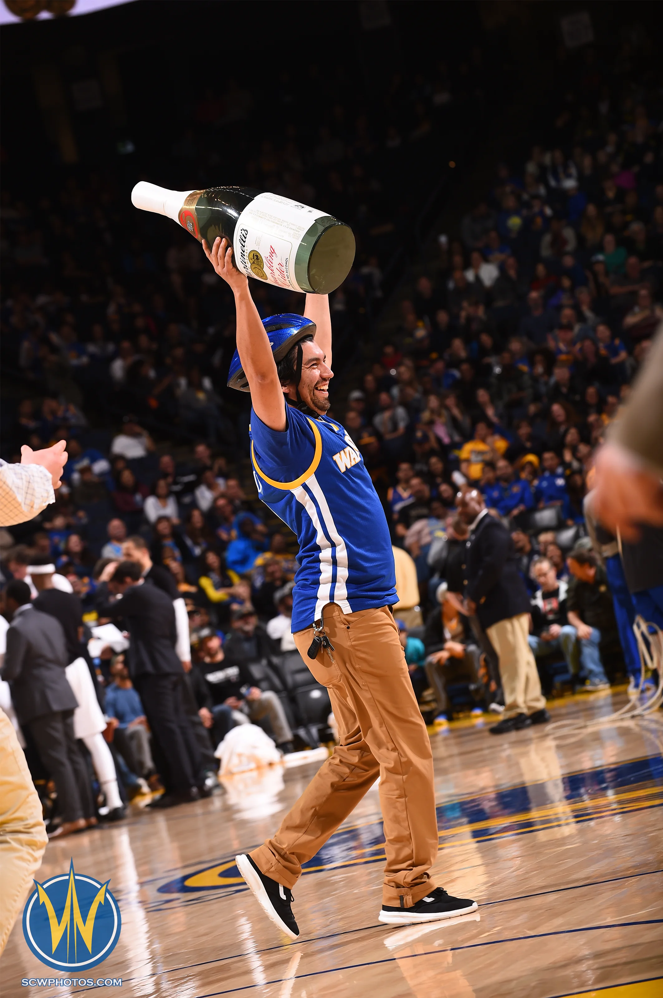 Santa Cruz Warriors game on 2/12/17 at Oracle Arena in Oakland, California. (Photo: Noah Graham /SC Warriors 2017)