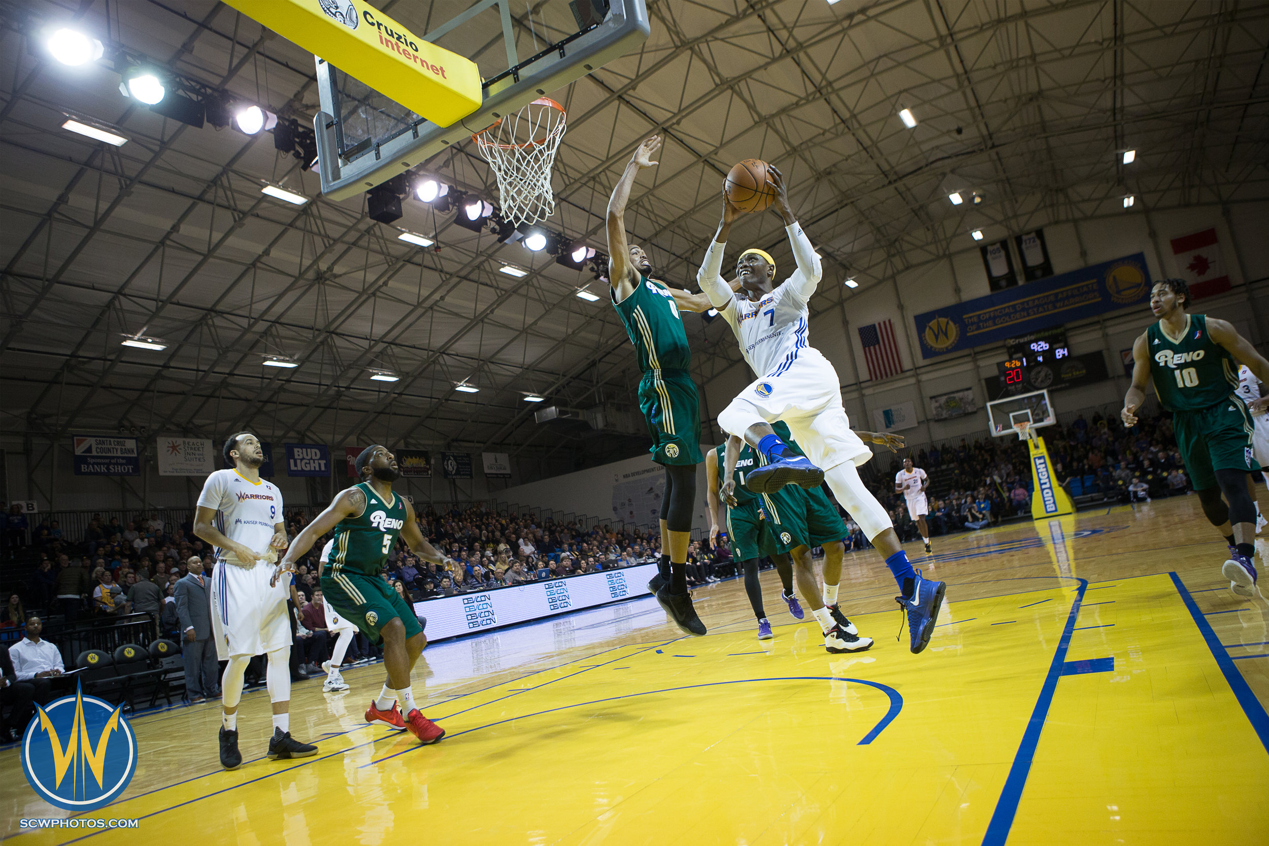 Santa Cruz Warriors game on 2/22/17 at Kaiser Permanente Arena in Santa Cruz, California. (Photo: Andrew Wheeler /SC Warriors 2017)