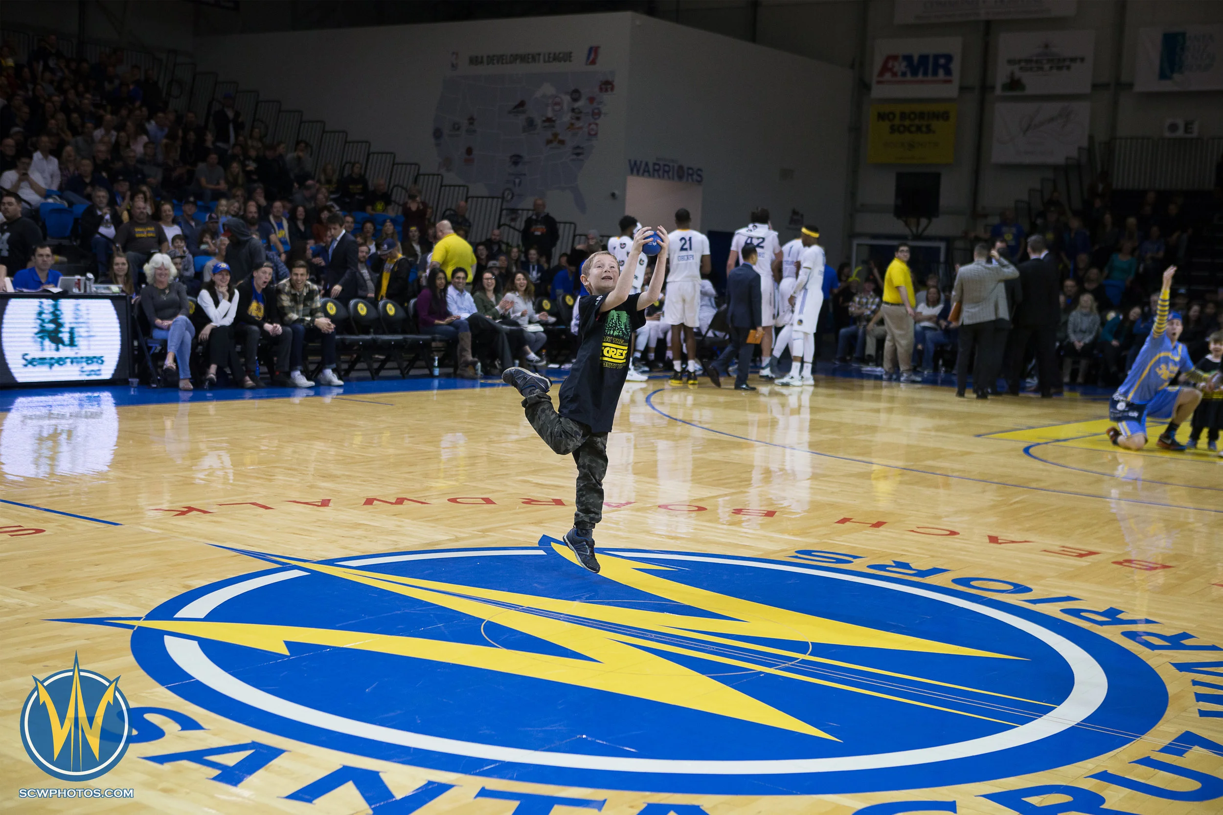 Santa Cruz Warriors game on 2/22/17 at Kaiser Permanente Arena in Santa Cruz, California. (Photo: Andrew Wheeler /SC Warriors 2017)