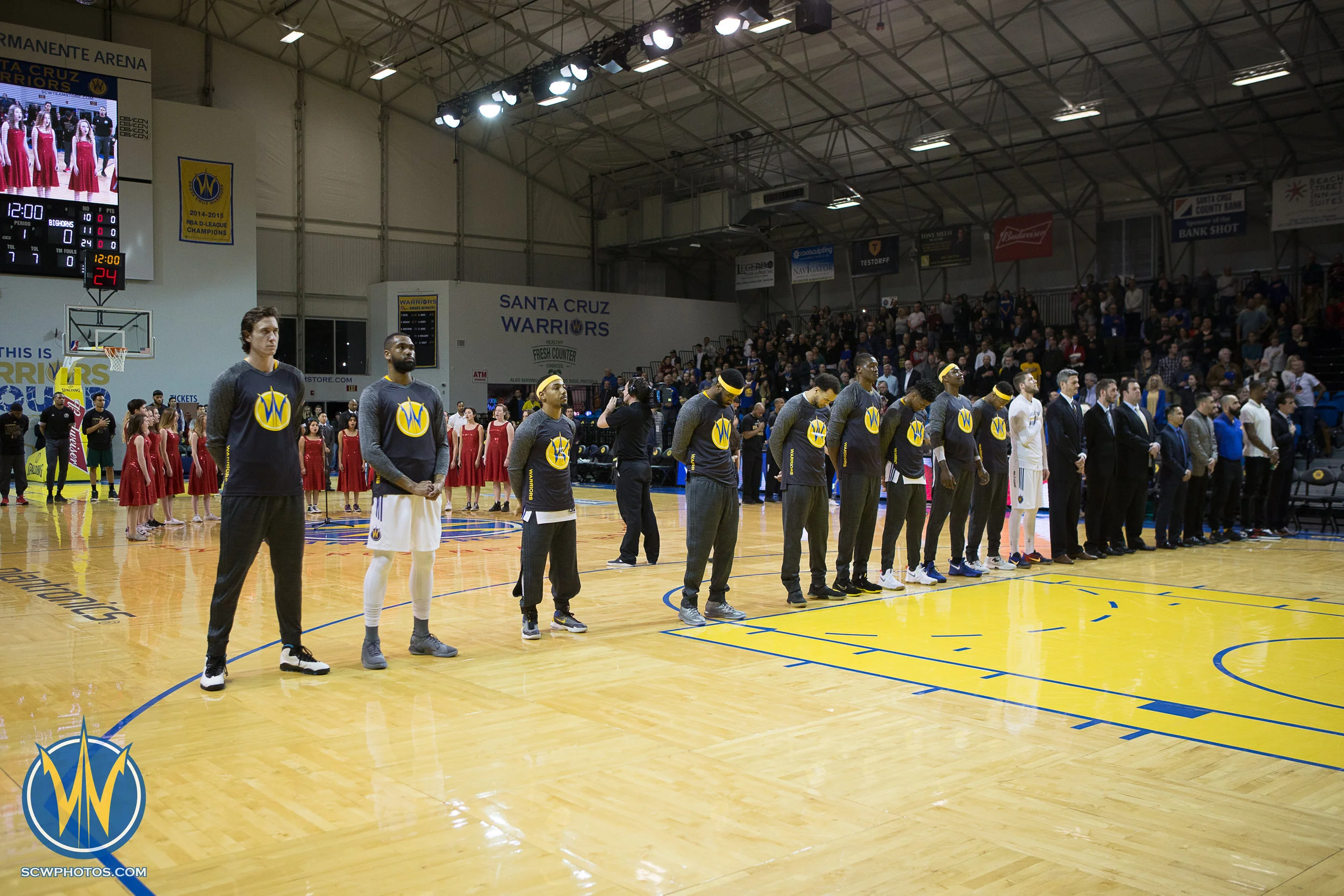 Santa Cruz Warriors game on 2/22/17 at Kaiser Permanente Arena in Santa Cruz, California. (Photo: Andrew Wheeler /SC Warriors 2017)